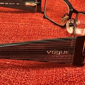 Vogue frames